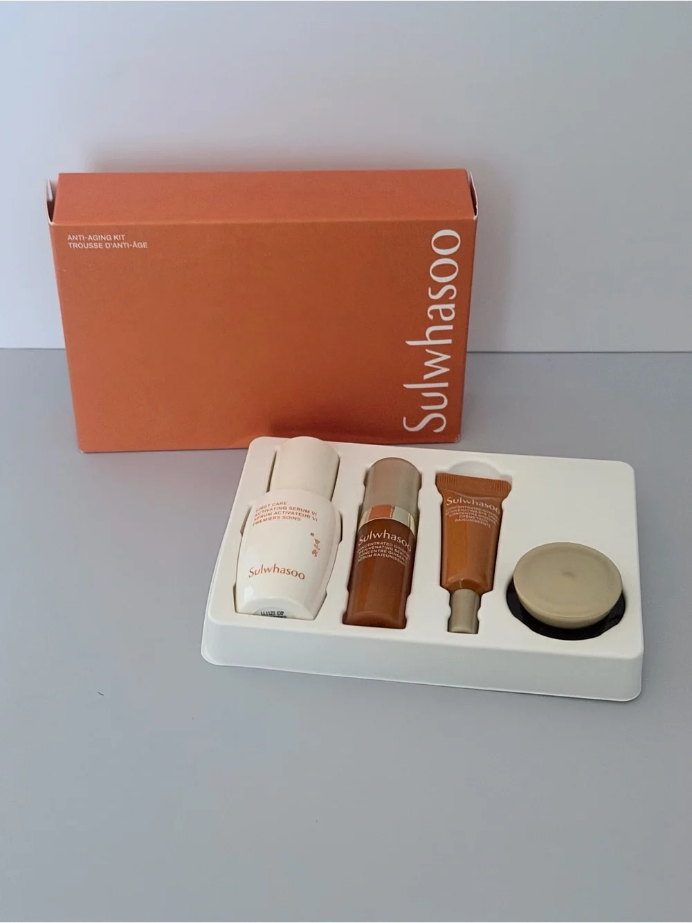 Sulwhasoo Mini Anti-Aging Skincare Set BNIB First Care Serum Ginseng Travel Kit - Picture 2 of 4